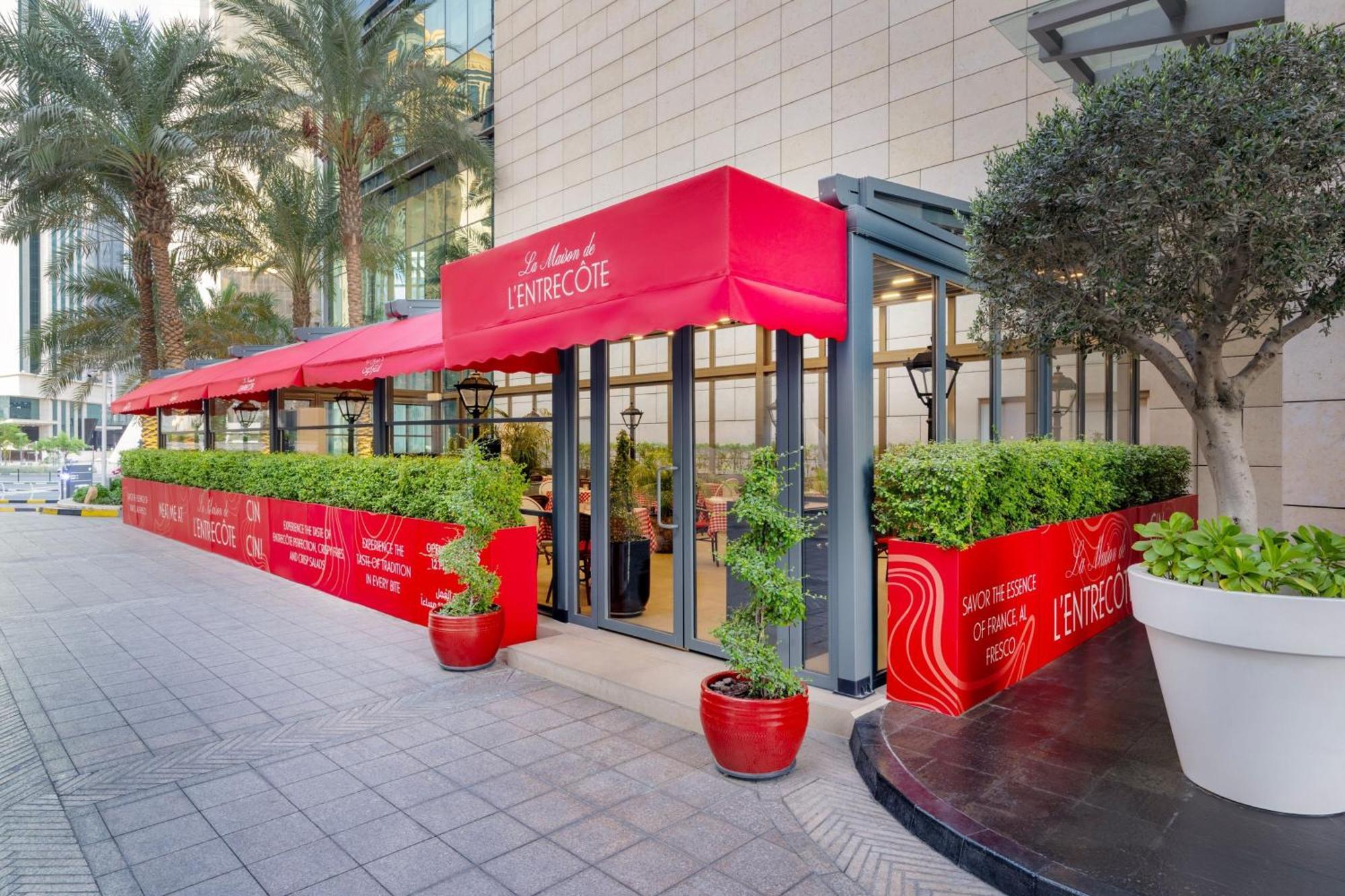 Le Meridien City Center Doha Exterior foto